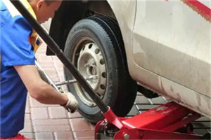 梁山附近拖车24小时服务热线电话